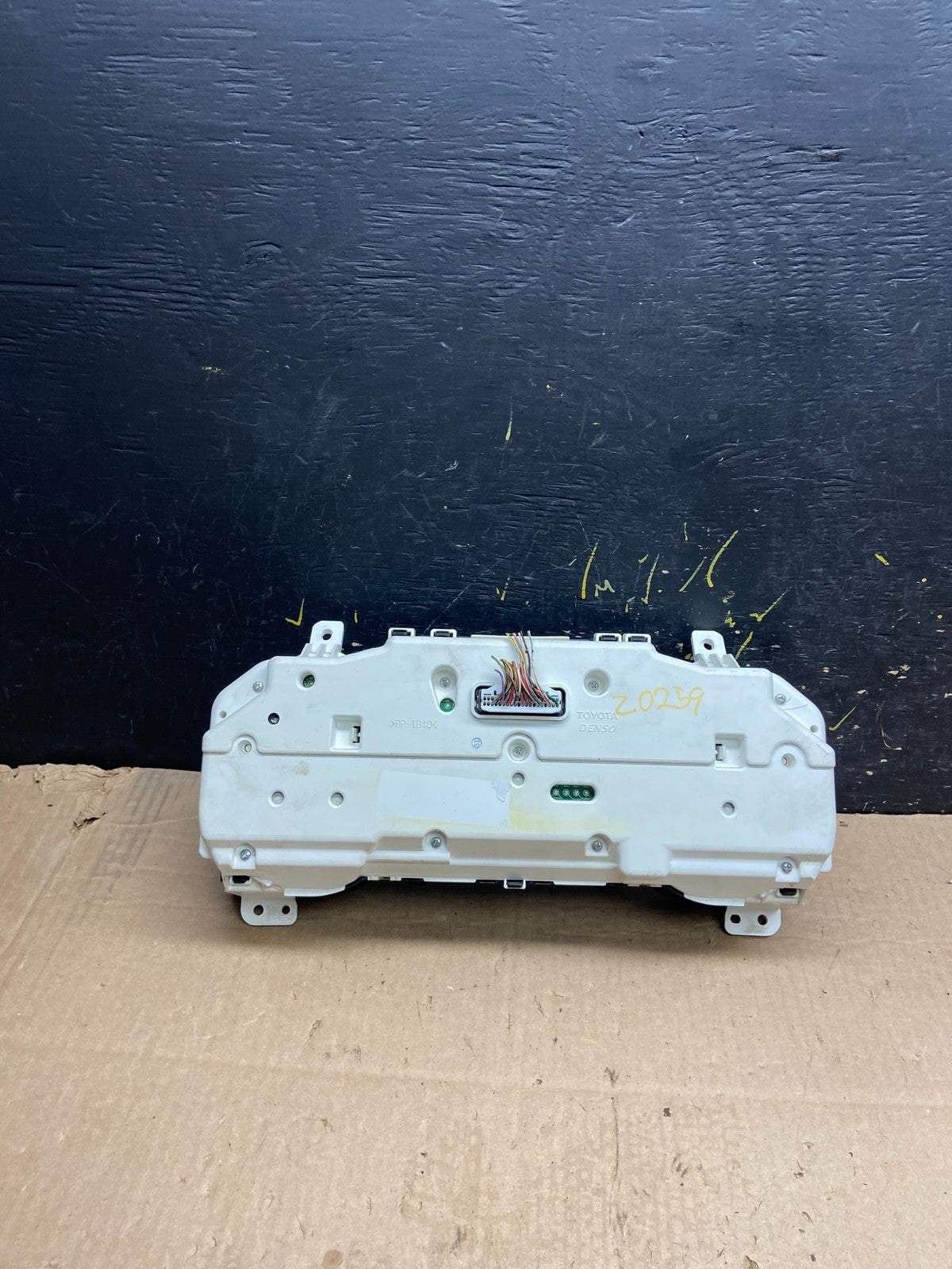 2006 to 2010 Toyota Sienna Speedometer Cluster Gauge AG7464 DG5