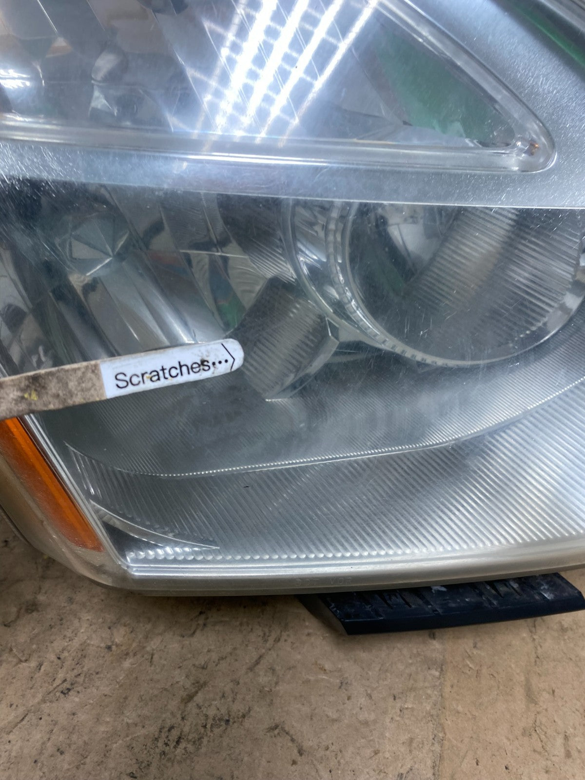 2009-2013 Nissan Rogue Right Passenger Xenon HID Headlight AD0632 DW3