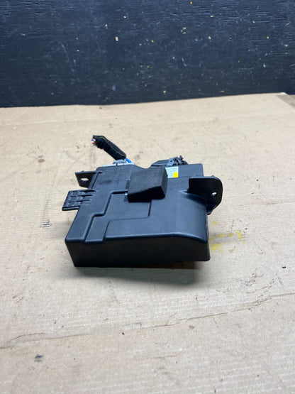 2006-2014 Kia Sedona Entourage Power Sliding Door Control Module N7378 DG2