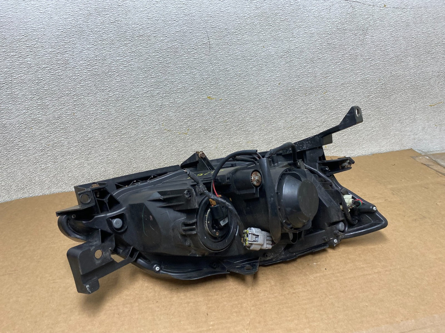 2008 - 2011  Subaru Impreza Left Driver LH Side Halogen Headlight Oem Z1258 DW5