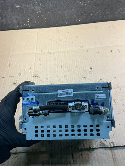 2013 - 2015 Dodge Journey Radio Info Media CD Player Unit x8489 DG2