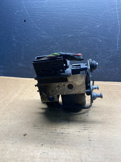 1998 to 1999 Mercedes W208 CLK320 CLK430 ABS Anti Lock Brake Pump AD7582 DG3