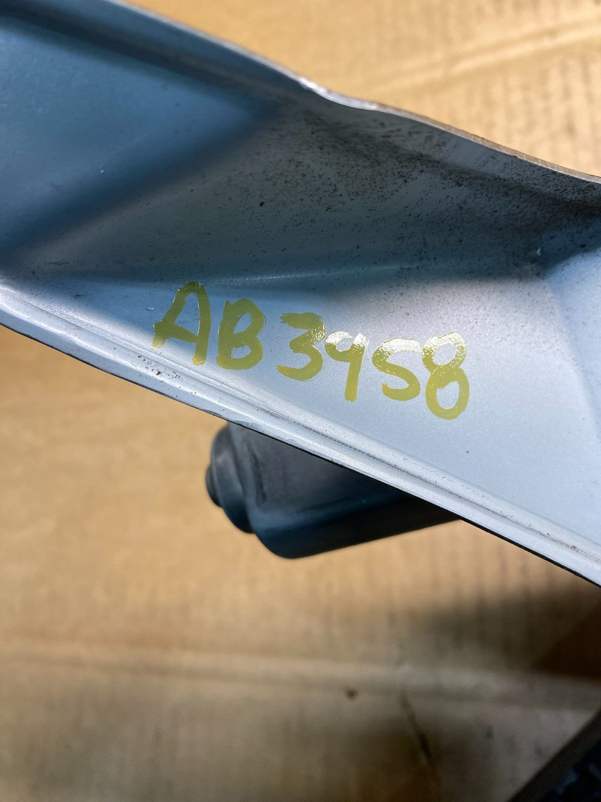 2007-2012 Kia Rondo Rear Glass Windshield Wiper Motor AB3958 DG6