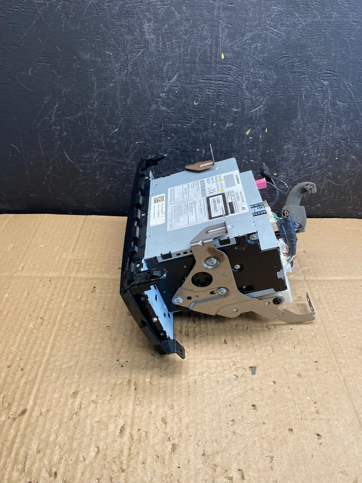 2013 to 2015 Nissan Altima Radio Screen Receiver AM-FM CD Player AC9604 DG3