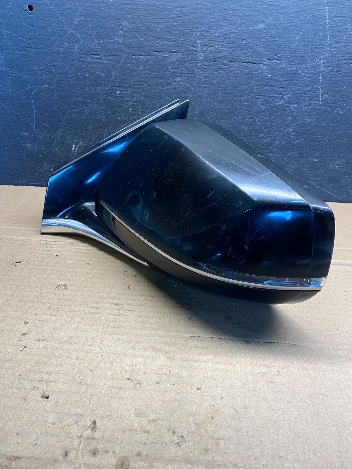 2016 to 2019 Cadillac XTS Left Driver LH Side Door View Mirror AE8131 DG2