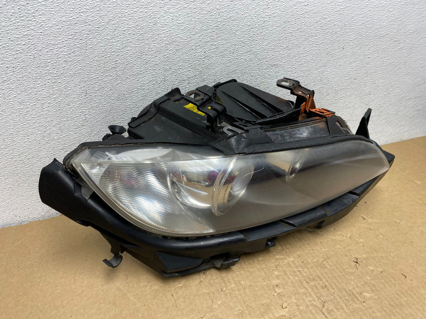 2007-2010 BMW 3-Series Coupe 335i Right Passenger Headlight Xenon HID AF7384 DW2