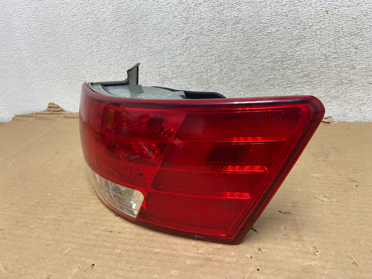 2006 2007 2008 Hyundai Sonata Right Passenger Rh Side Tail Light AG9204 LK2