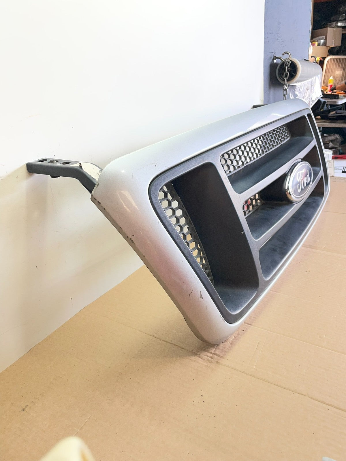 2004 to 2008 Ford F150 F-150 Front Upper Grill Grille ah0071 DG2