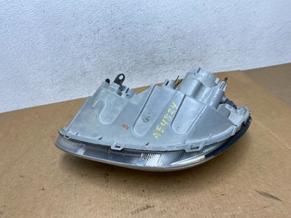 2002-2005 Hyundai Sonata Right Passenger Headlight Halogen AE4824 DW8
