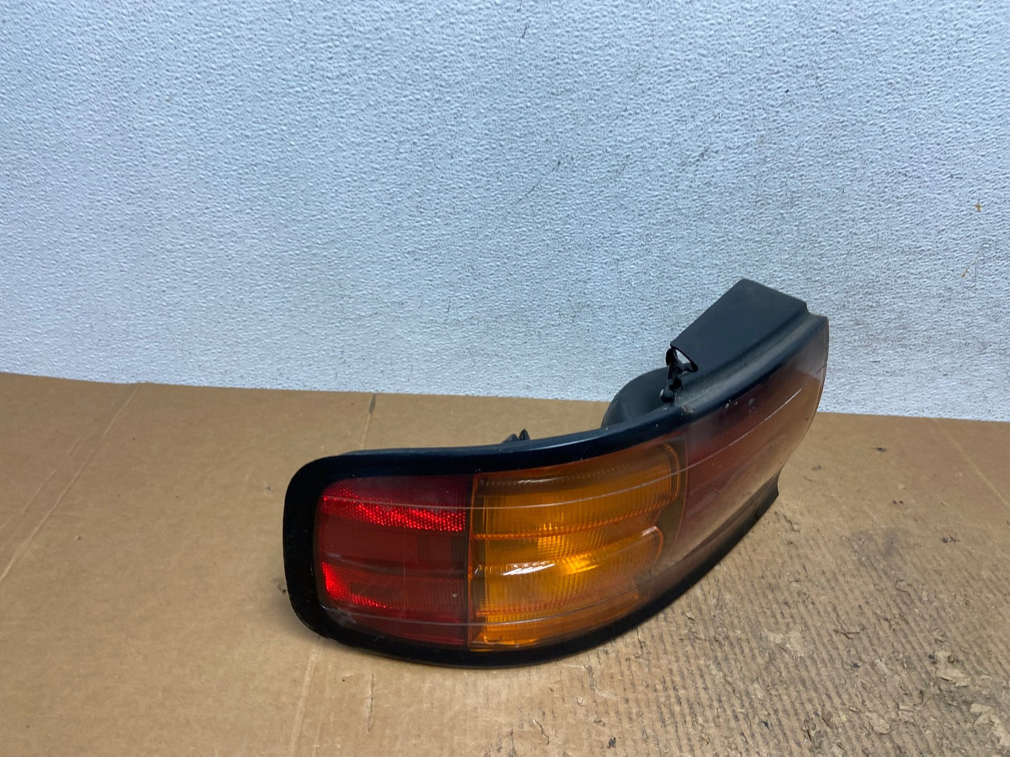 1992 1993 1994 Toyota Camry Left Driver LH Side Tail Light AE2768 LK2