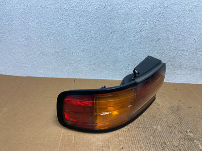 1992 1993 1994 Toyota Camry Left Driver LH Side Tail Light AE2768 LK2
