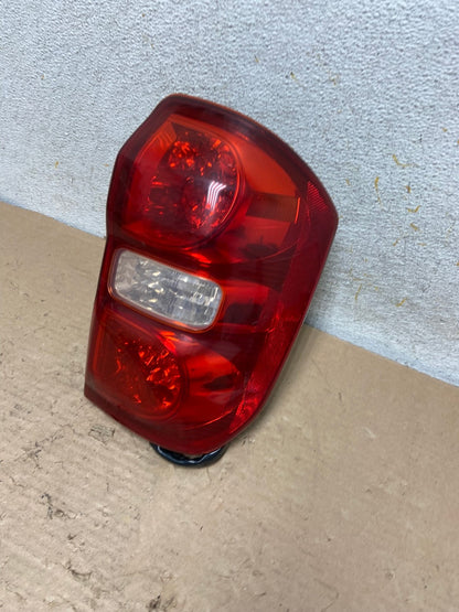 2004 2005 Toyota RAV4 Right RH Passenger Side Tail Light AI0986 LK1