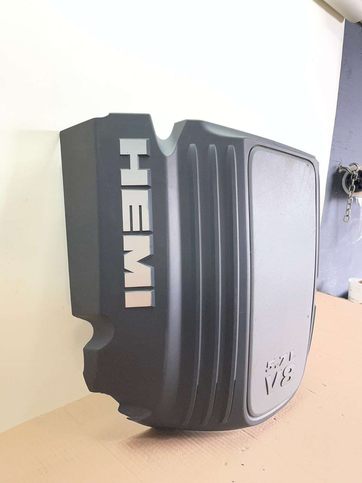 2011 to 2016 Jeep Grand Cherokee 5.7L Hemi Engine Cover Plastic Shield AH6483 DG2