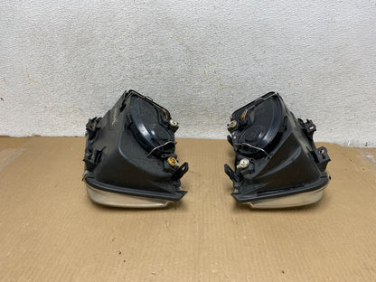 2002 to 2004 Volkswagen Jetta Left+Right Headlights AH3003 DW7