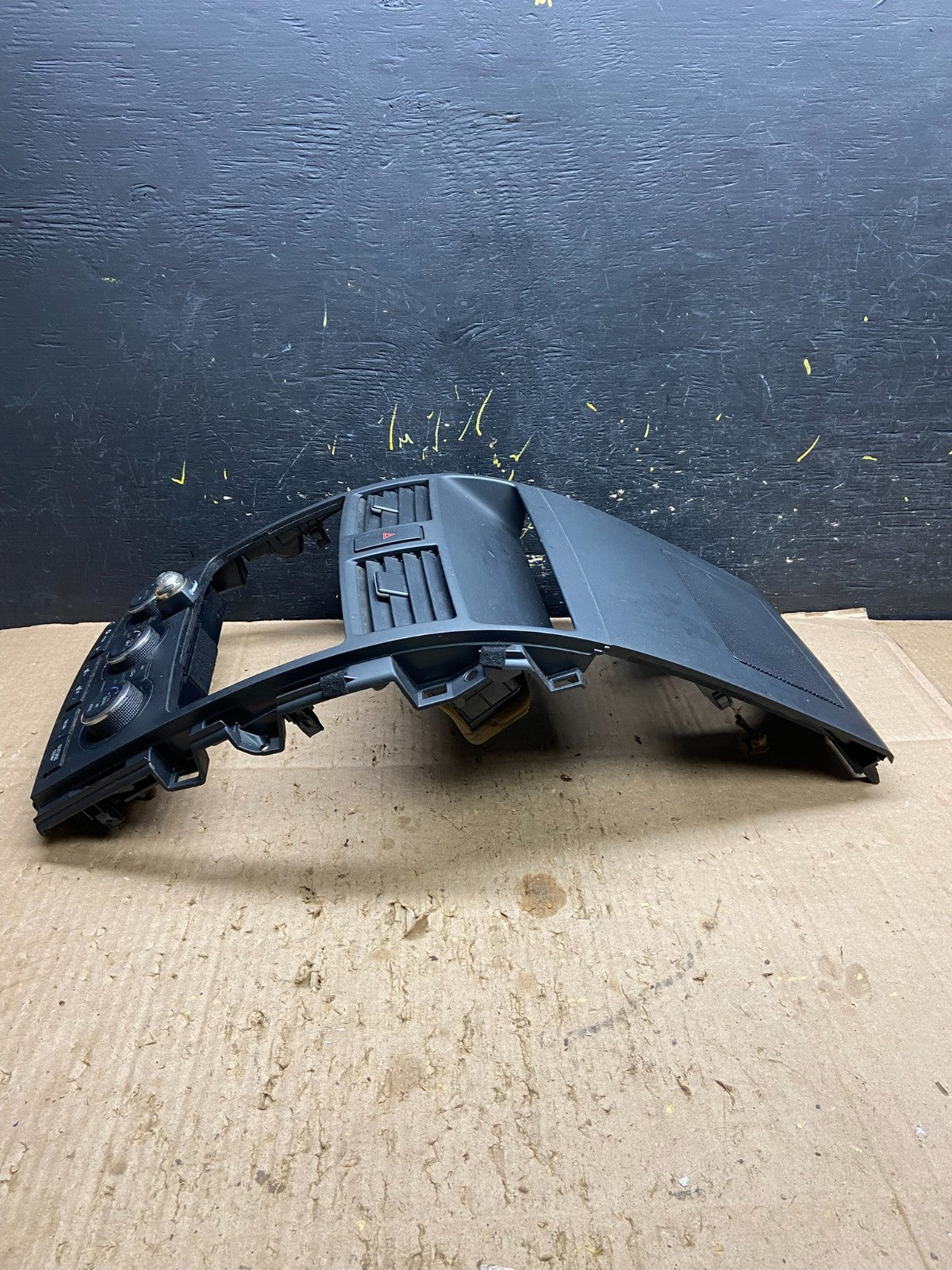 2010 - 2015 Mazda CX-9 Radio Dash Trim Bezel W/Vent AC Climate Control Y8059 DG2