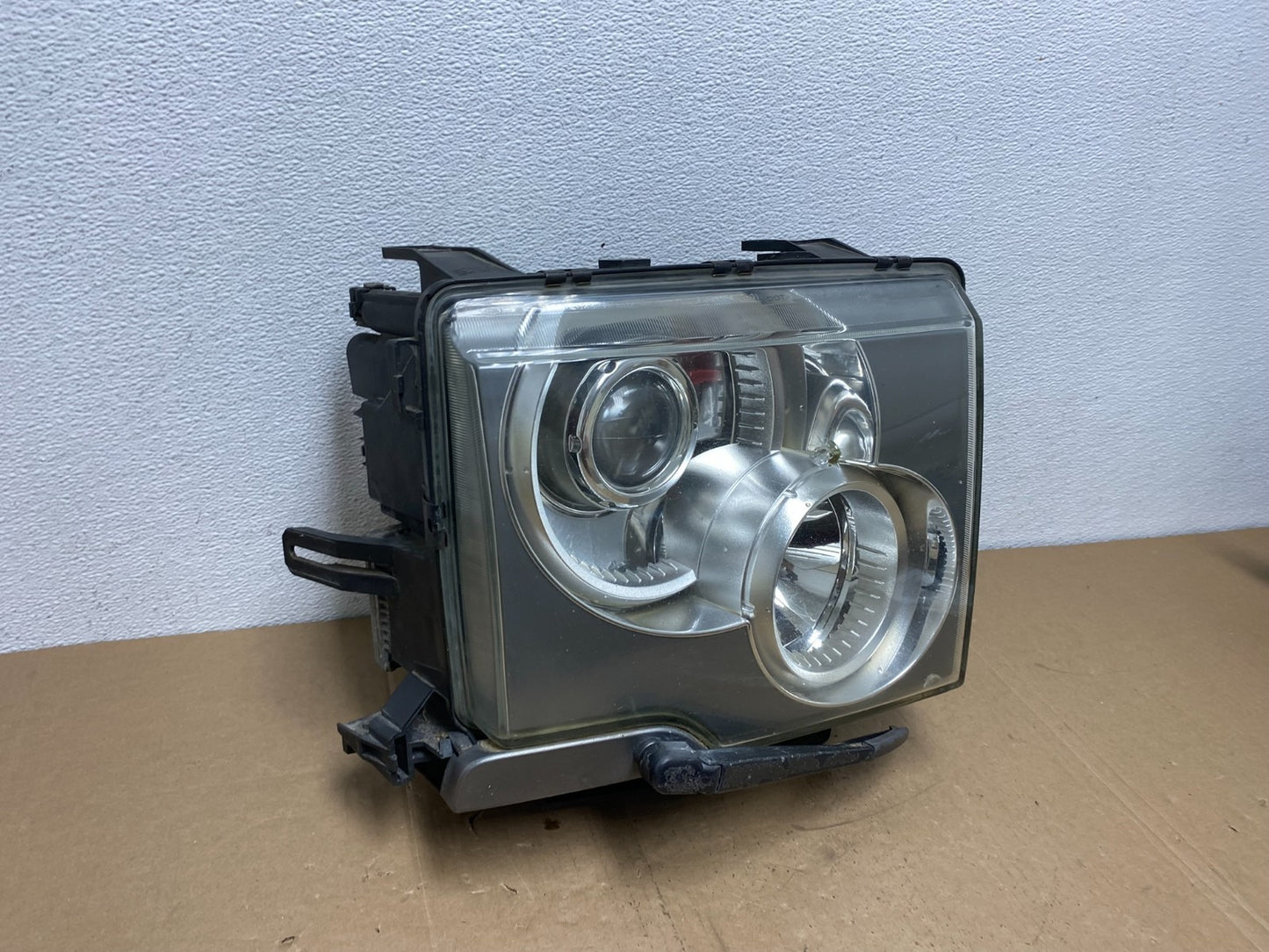 2003 - 2004 Land Rover Range Rover Right Passenger Headlight Xenon HID AC5653 DW2