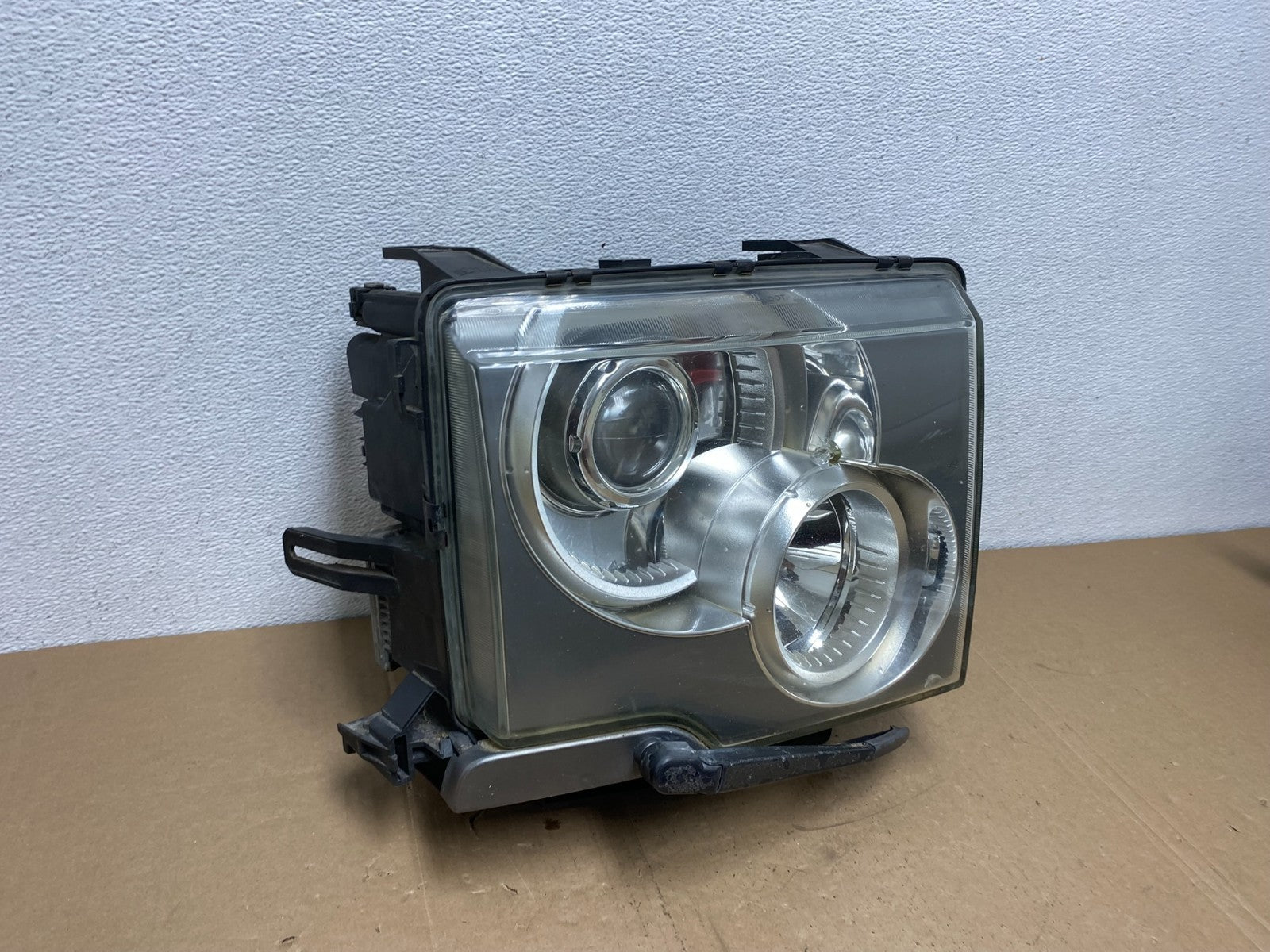 2003 - 2004 Land Rover Range Rover Right Passenger Headlight Xenon HID AC5653 DW2