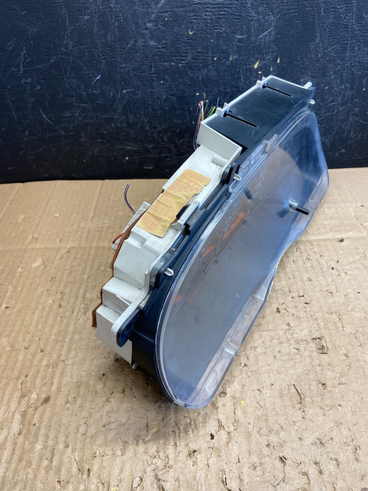 1997 Ford E150 E250 Gauge Speedometer Cluster AD2023 DG2