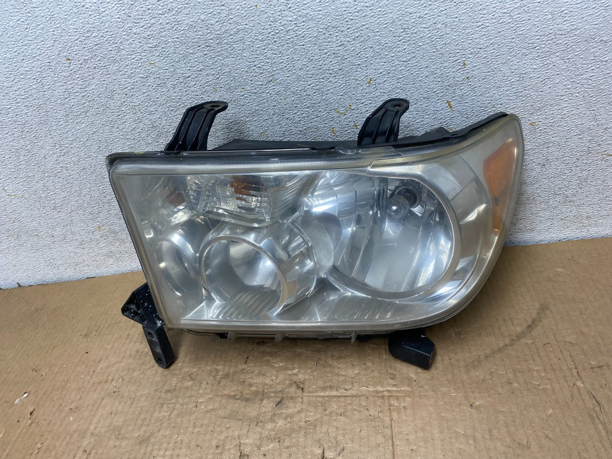 2007 to 2014 Toyota Sequoia Tundra Left Driver LH Headlight Halogen AI8181 DW0