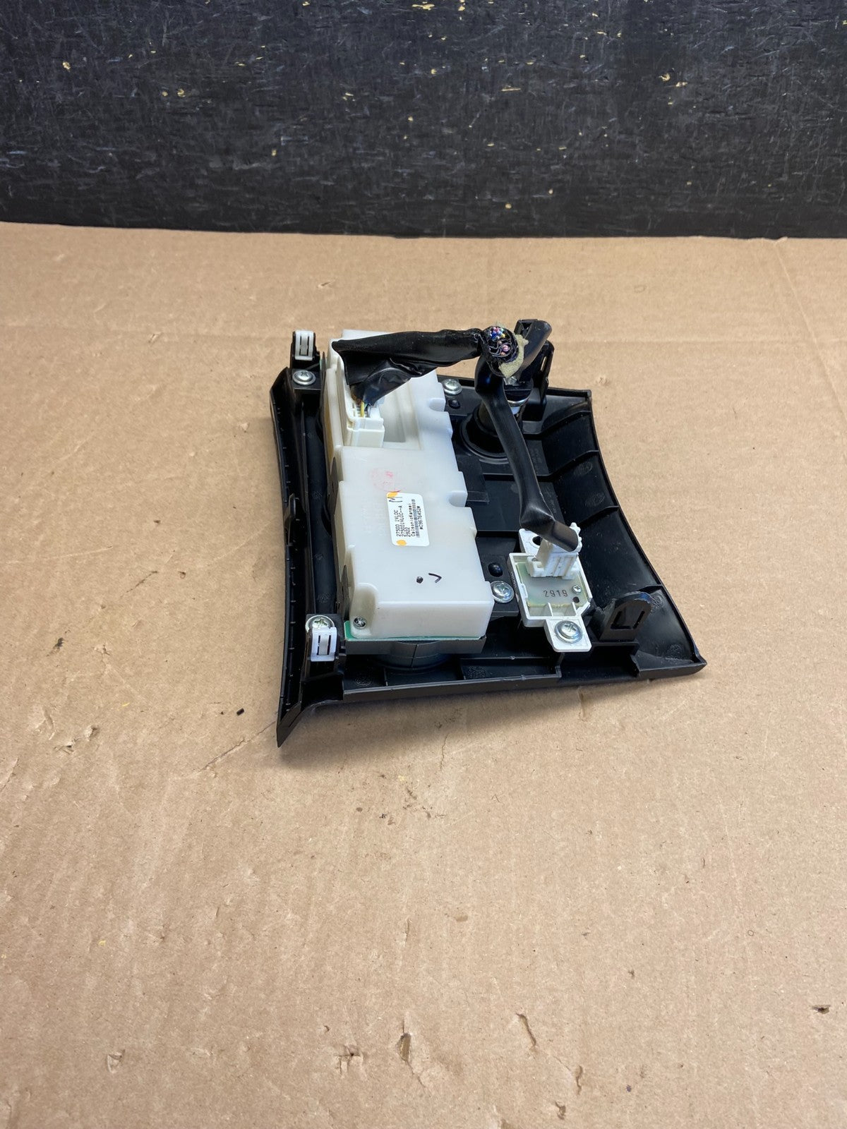 2011 to 2015 Nissan Rogue Heater Temperature AC Climate Control AI6311 DW4