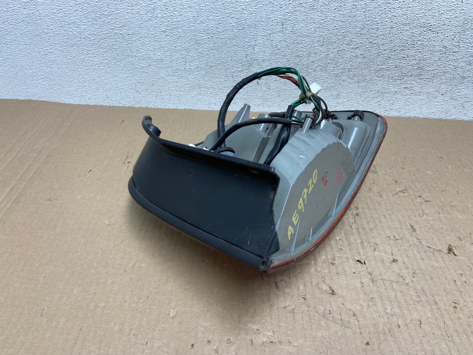 2001 - 2004 Hyundai Santa Fe Left Driver LH Side Tail Light AE9720 LK4