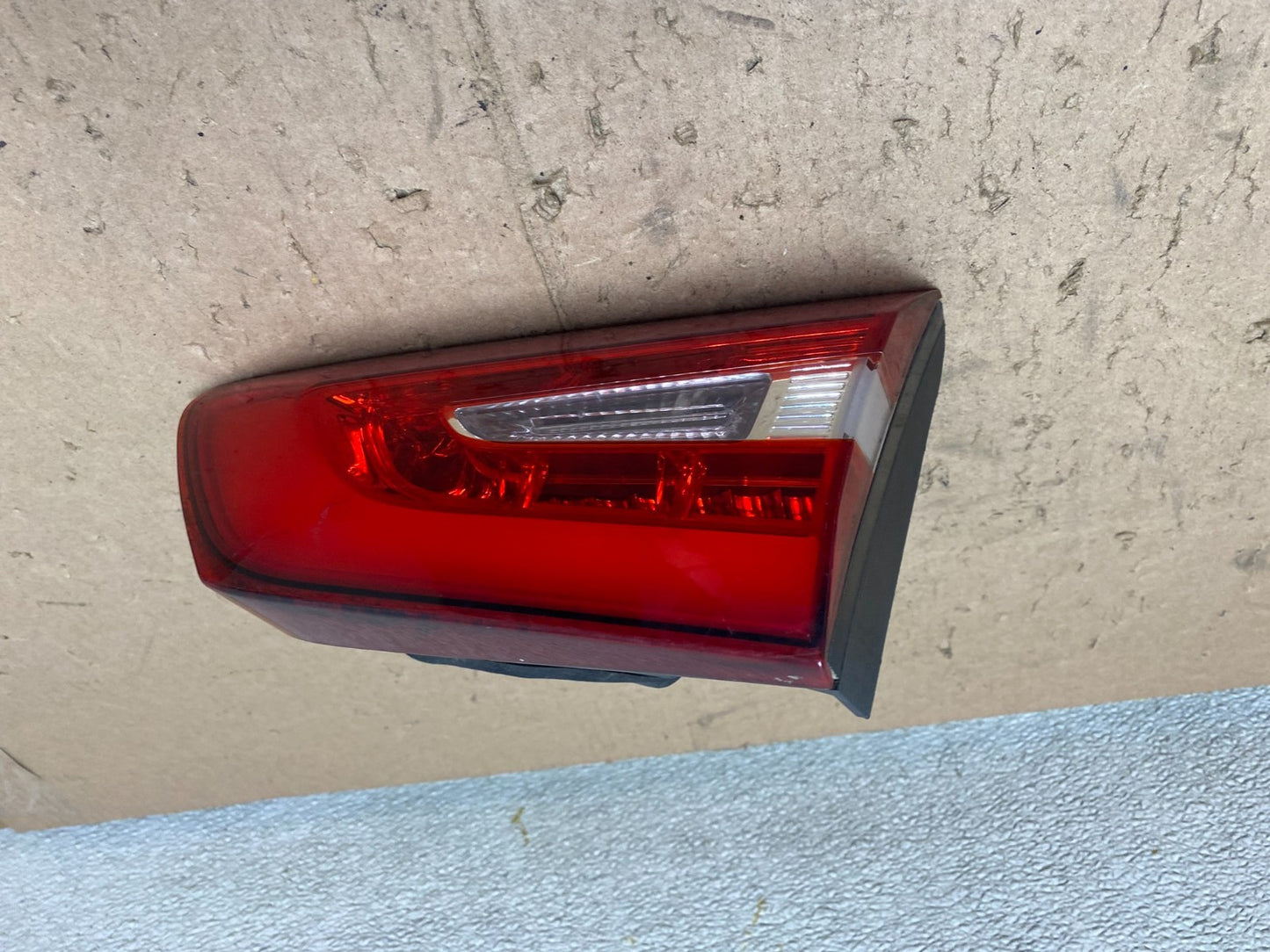 2014 to 2016 Kia Cadenza Right Passenger RH LED Inner Tail Light OEM S4217 DG0