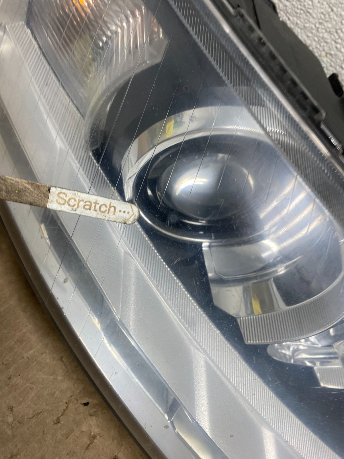 2009-2011 Audi A6 Right Passenger Side Headlight AFS Xenon HID OEM V1249 DW4