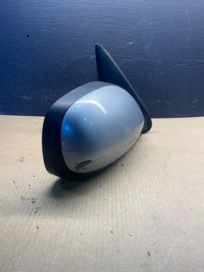 2001 to 2006 Toyota Sequoia Right Passenger View Door Mirror AC8882 DG1