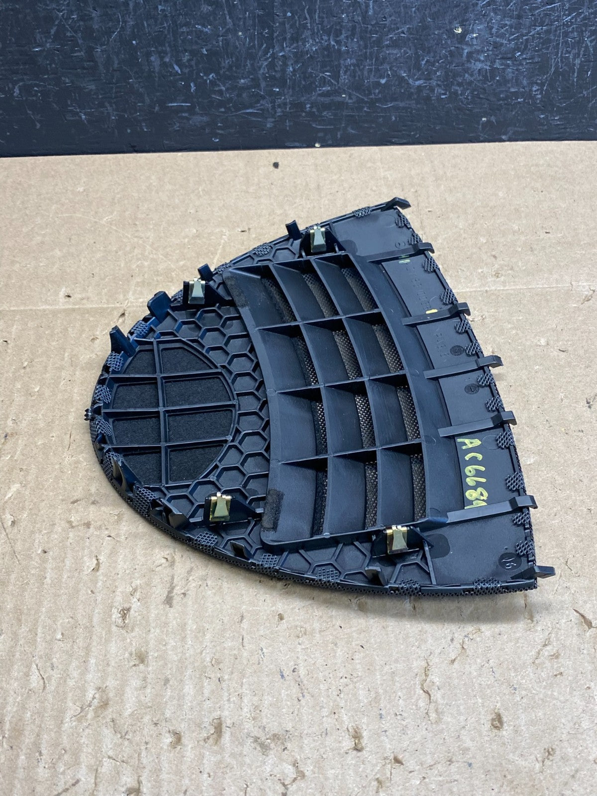 2007-2009 Mercedes E-Class E350 E500 Dash Center Speaker Cover AC6689 DG3