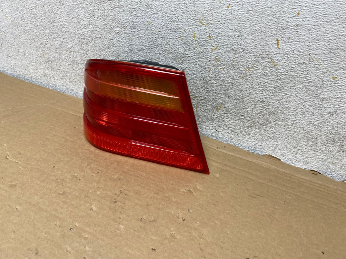 1996 - 1999 Mercedes-Benz E W210 E320 Left Driver Side Tail Light AH8281 LK2