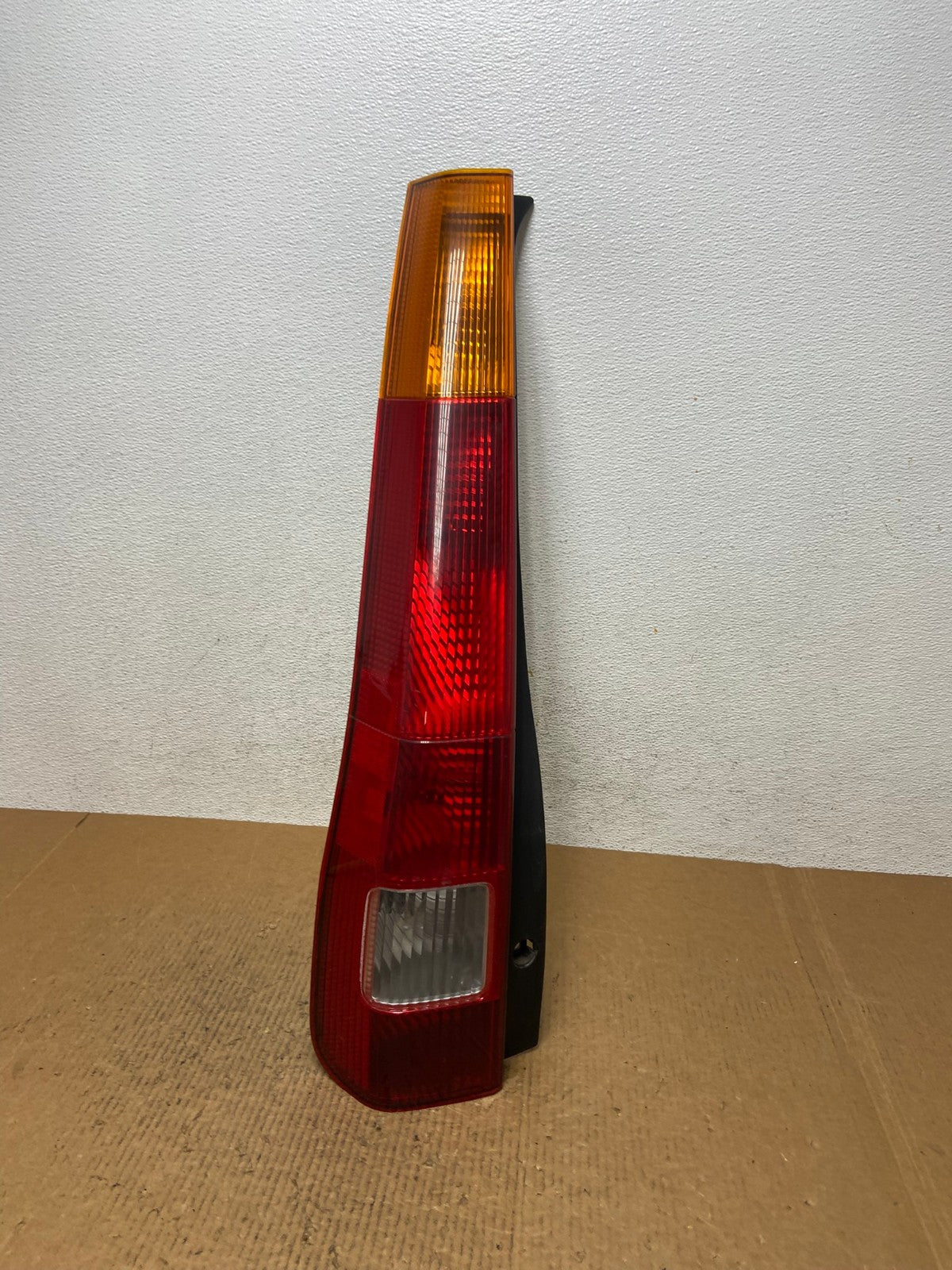 2002 2003 2004 Honda Crv Cr-v Left Driver Lh Tail Light AE1531 LK0