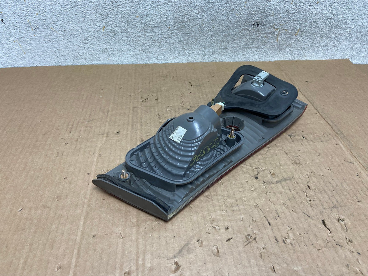 2000-2001 Toyota Camry Tail Light Right Passenger Rh Side Inner AI5576 LK4