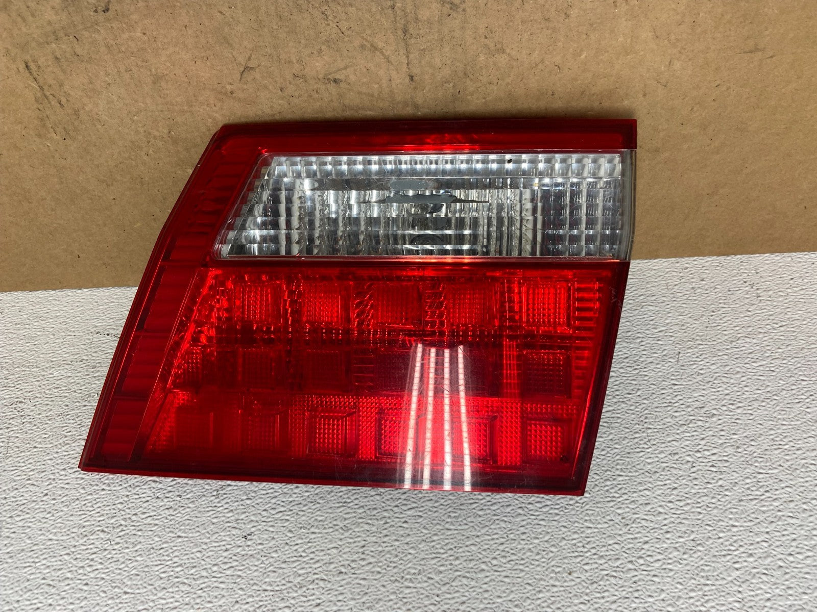 2005 2006 2007 Honda Odyssey Inner Right Passenger RH Tail Light AC3152 DW0