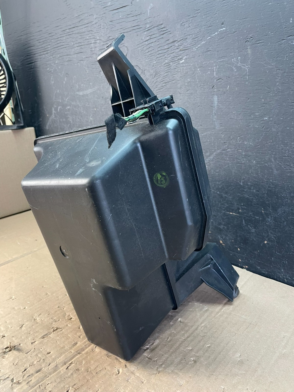 2004 - 2012 Mercedes ML350 Harman/Kardon Subwoofer Speaker a1648203502 AD8268 DG1