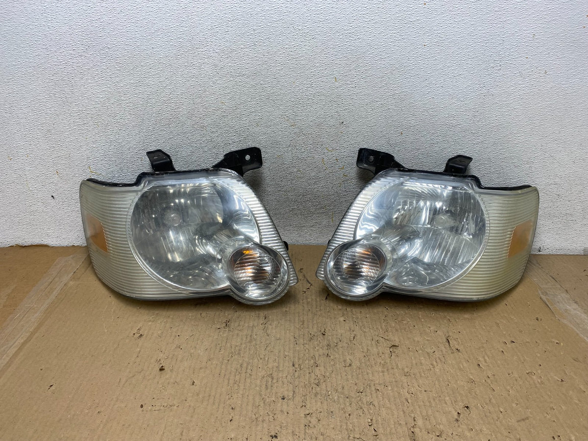 2006 2007 2008 2009 2010 Ford Explorer Left+Right Set Headlights AH2946 DW0