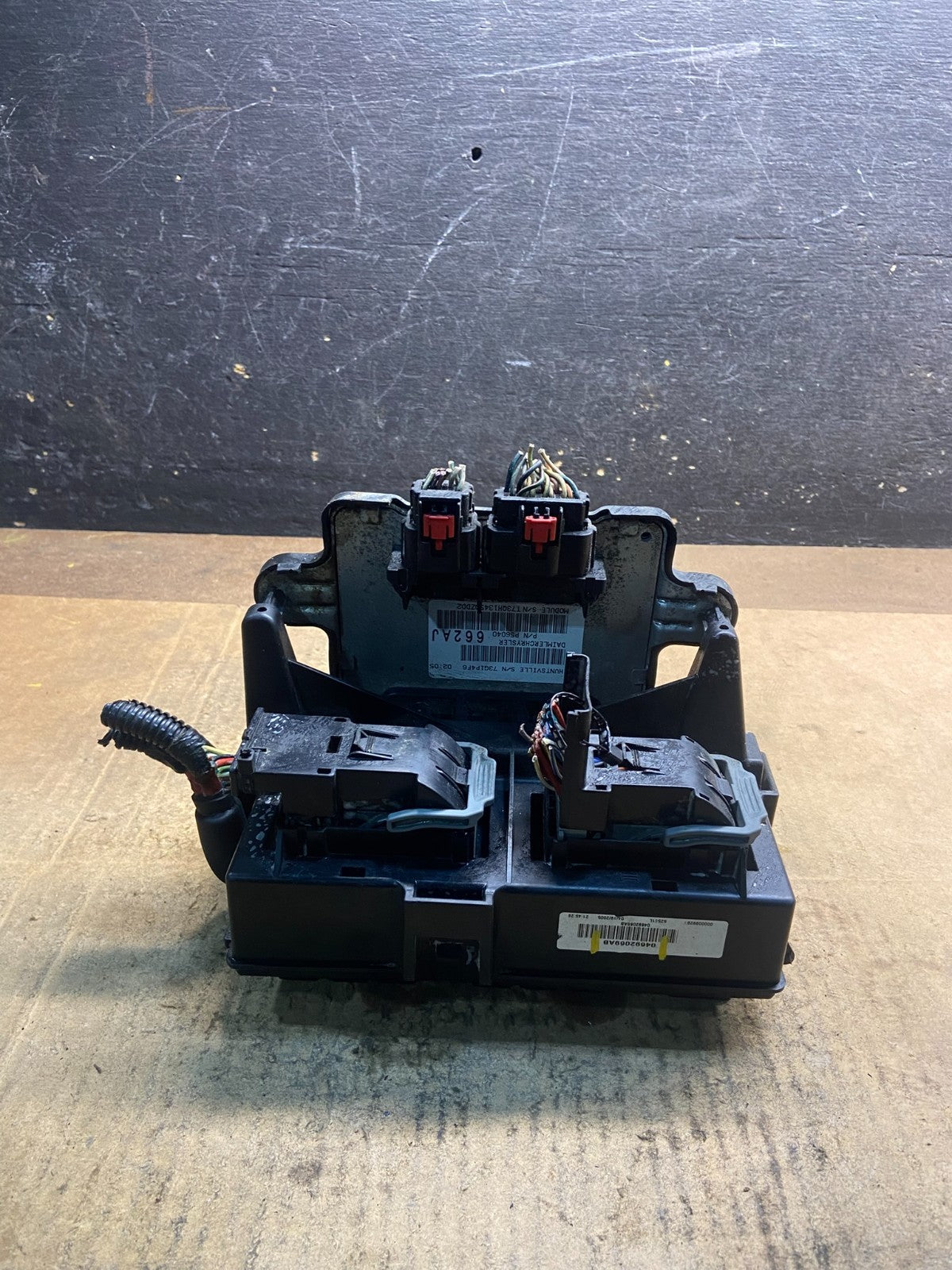 2005 Jeep Grand Cherokee Fuse Box BCM Body Control Module Y3760 DG3