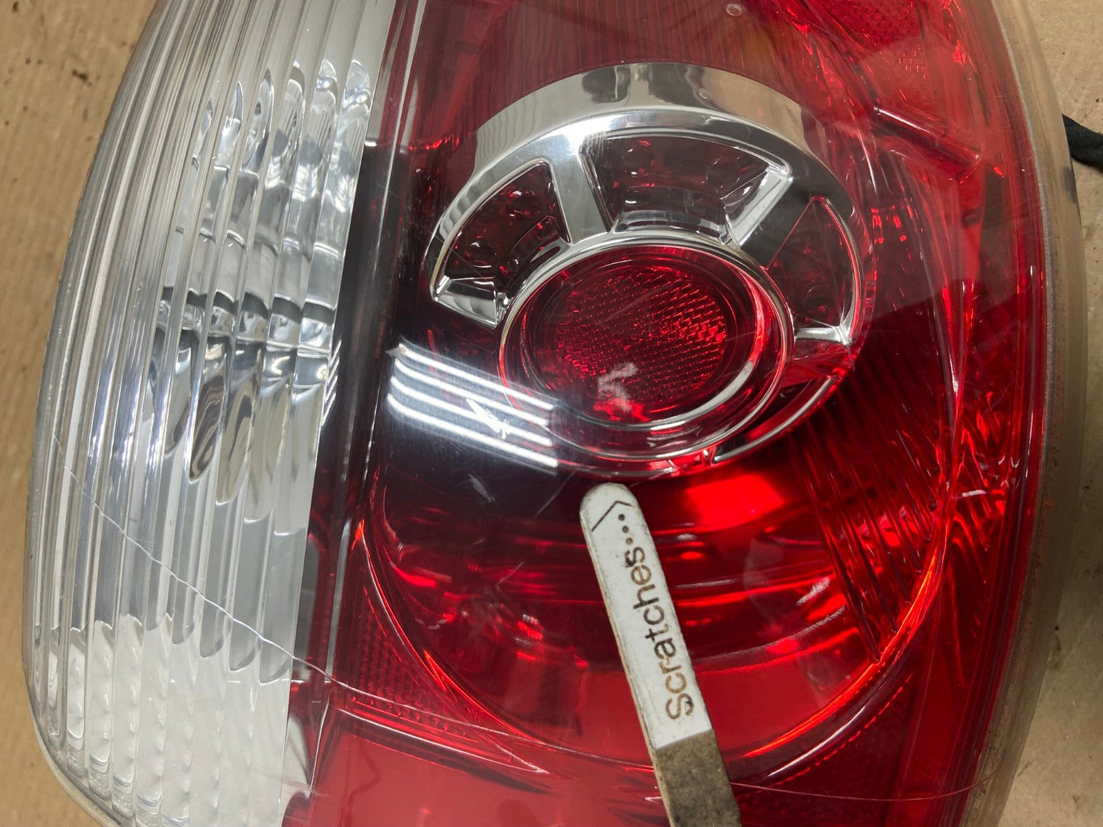 2007 to 2012 GMC Acadia Halogen Tail Light Right Passenger RH Side AG9024 LK3