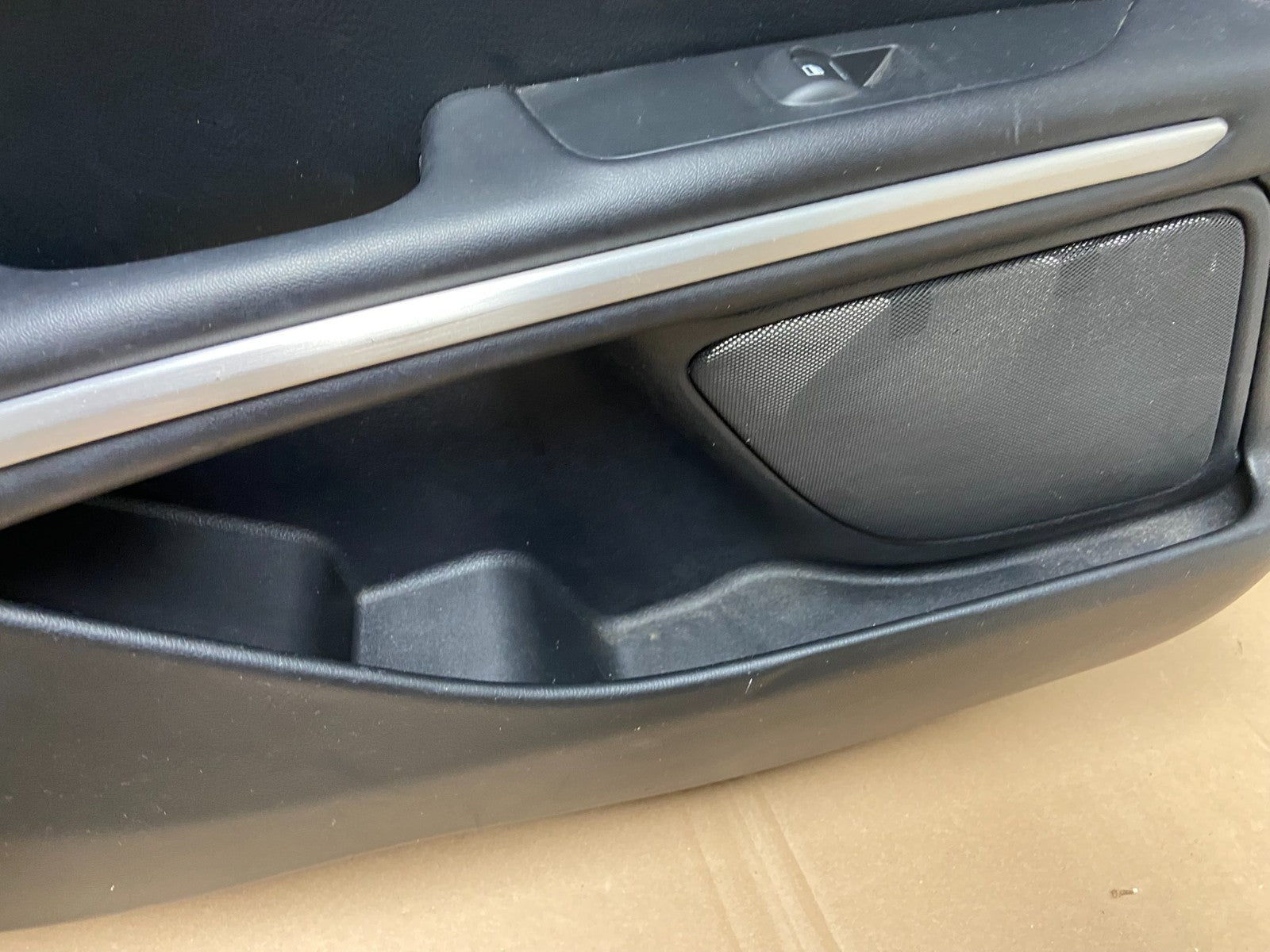 2011-2015 Lincoln MKX Rear Left Driver LH Side Panel Door Trim AG4504 DG4