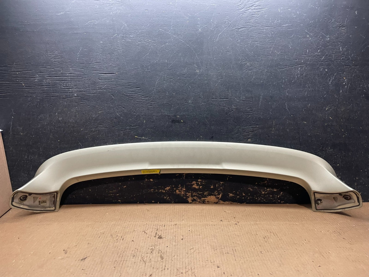 2001 to 2007 Toyota Highlander Upper Rear Upper Wing Spoiler Oem AA2430 DG6
