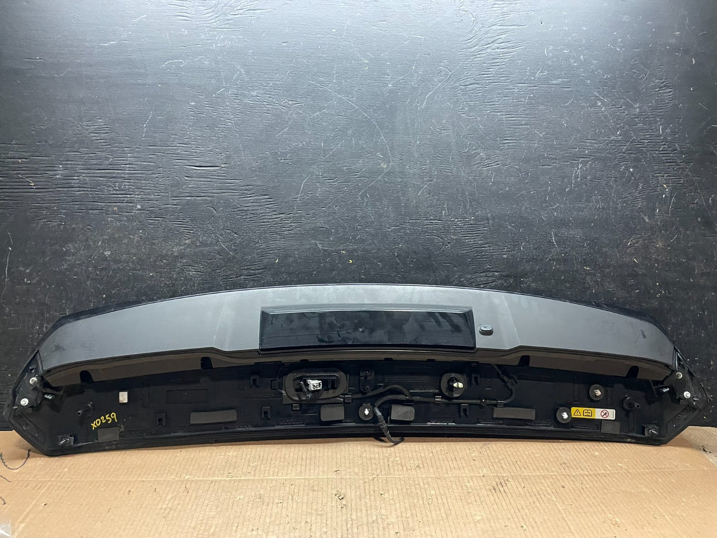 2020 to 2023 Ford Explorer Rear Liftgate Spoiler Wing OEM Y1957 DG6