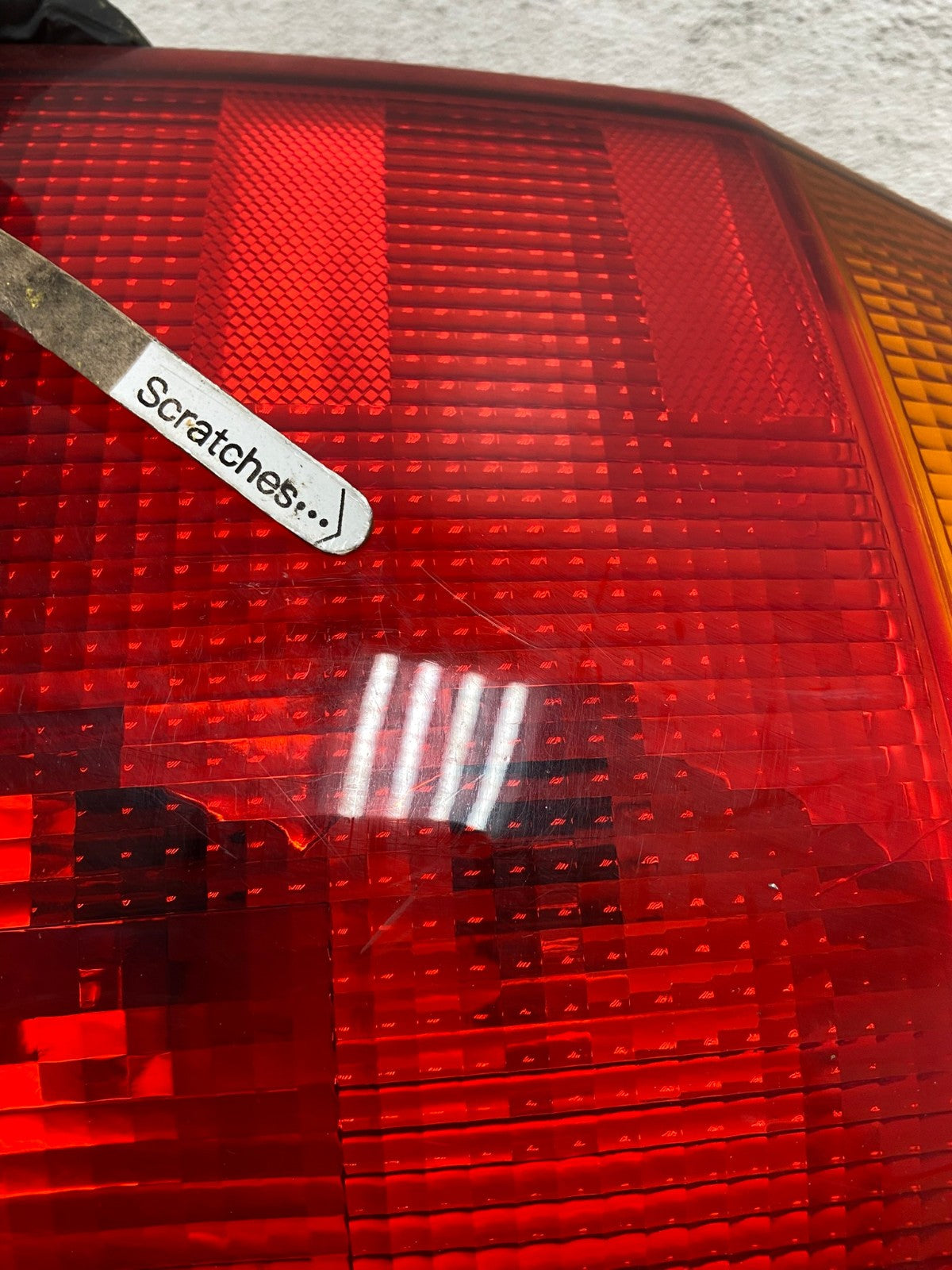 2002 to 2009 Gmc Envoy Left Driver Lh Side Tail Light AD6195 LK3