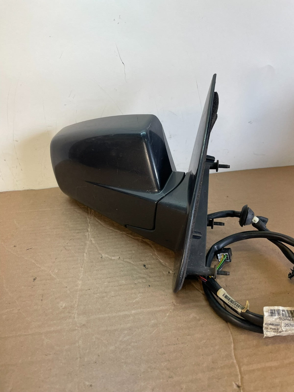 2004 to 2009 Cadillac SRX Right Passenger RH Side View Door Mirror AG9770 DW1