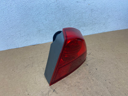 2003 2004 2005 Honda Civic Sedan Right Passenger RH Tail Light AD4785 LK2