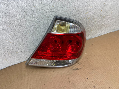 2005 to 2006 Toyota Camry Tail Light Right Passenger Side AI8481 LK2