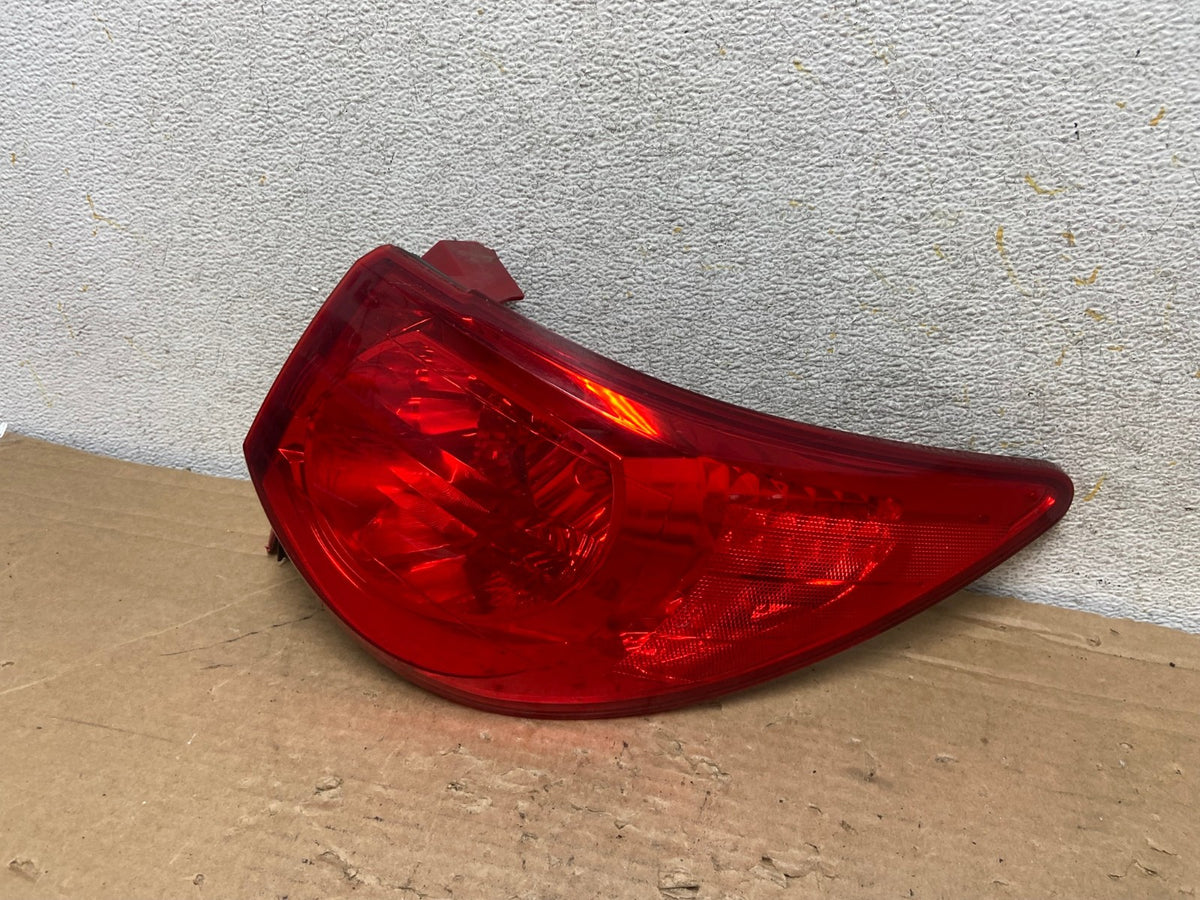 2009 2010 2011 2012 Chevrolet Traverse Right Passenger Tail Light AH9184 LK2
