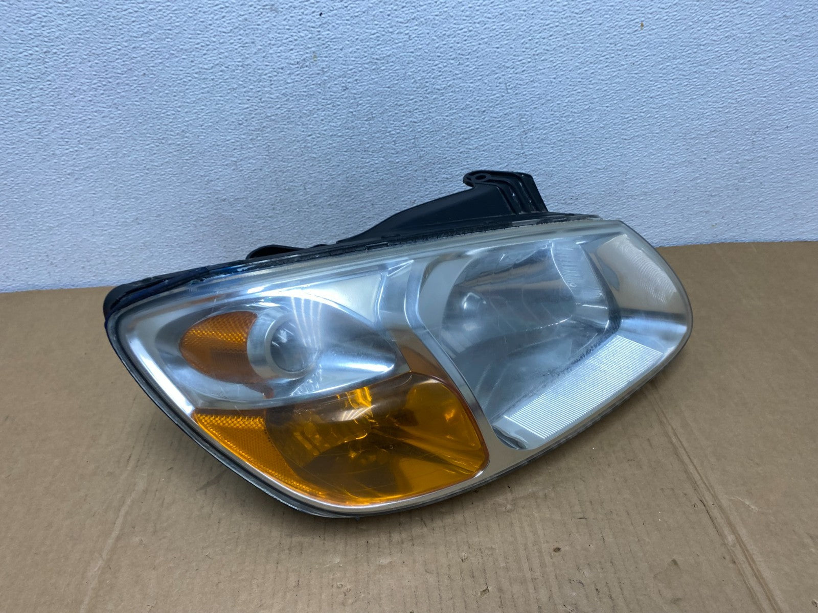 2007 2008 2009 Kia Spectra Right Passenger RH Side Headlight AC7532 DW2