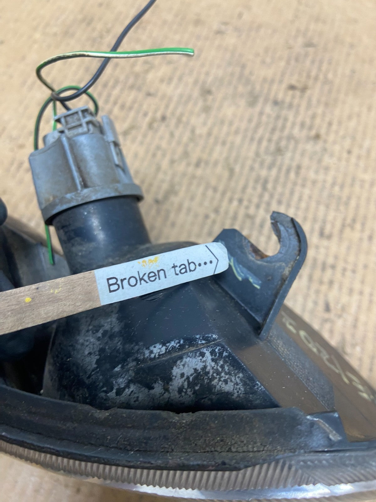 1999 to 2003 Saab 9-3 Front Right Passenger RH Side Turn Signal AE1202 DW5