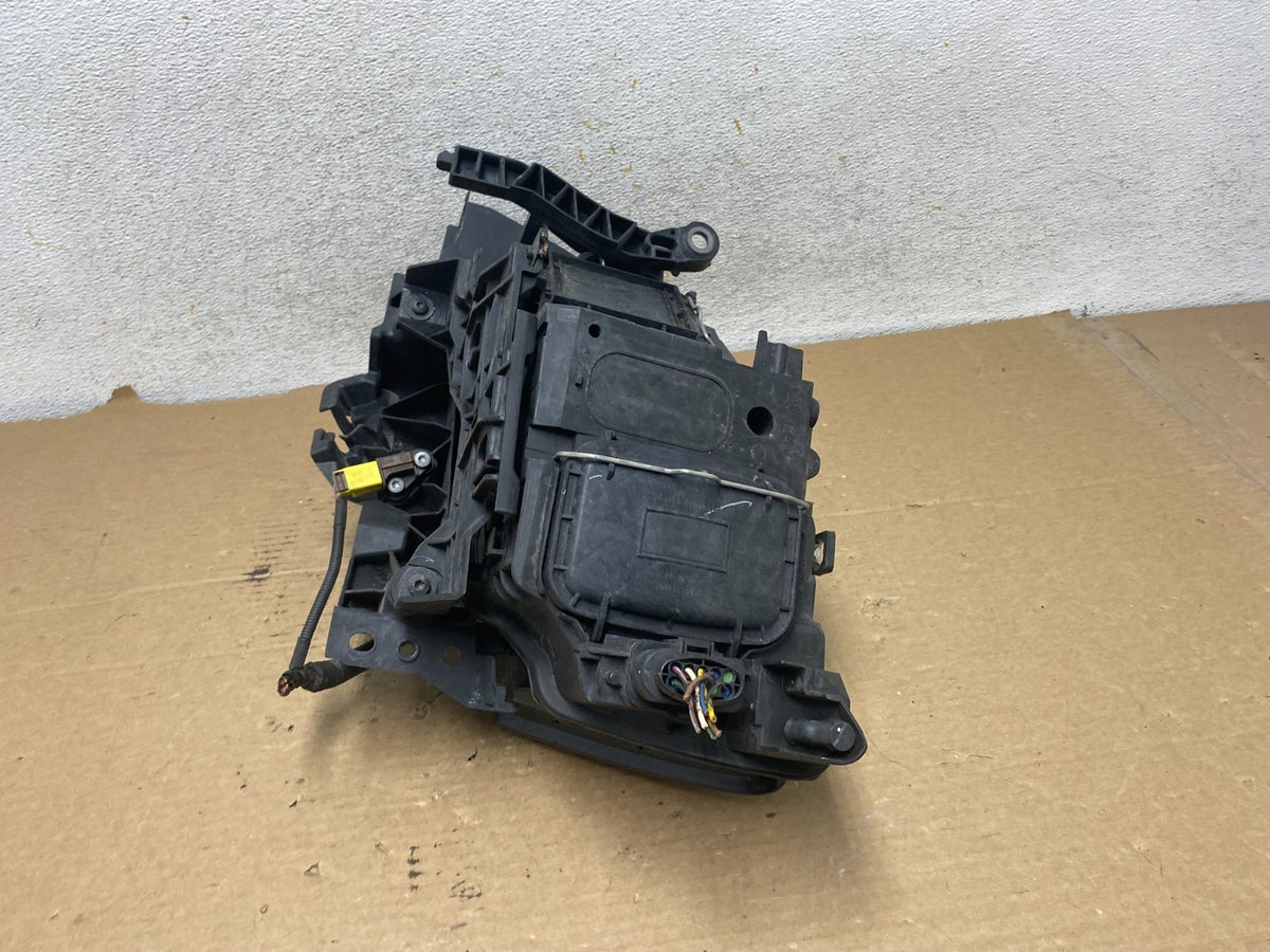 2009 to 2012 Audi Q5 Right Passenger RH Side Halogen Headlight AH8081 DW8