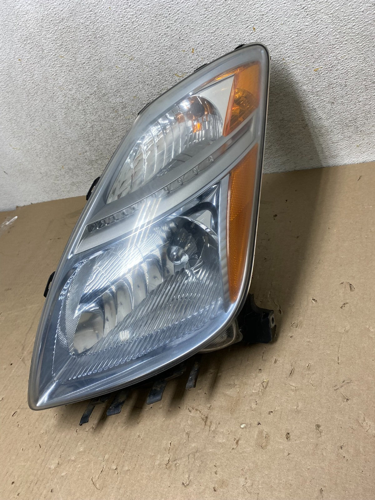 2006-2009 Toyota Prius Left Driver LH Side Blue Headlight Xenon Hid AH6832 DW2