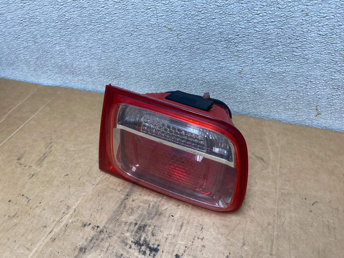 2013-2016 Chevrolet Malibu Right Passenger Rh Inner Tail Light T2137 DW1